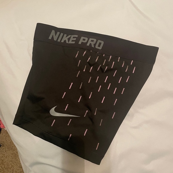 Nike Pro Shorts, Size XS, Reflective - Picture 2 of 2